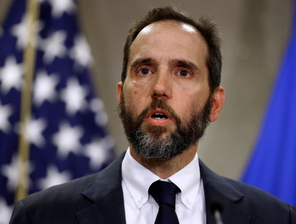 Jack Smith charged by March 31?